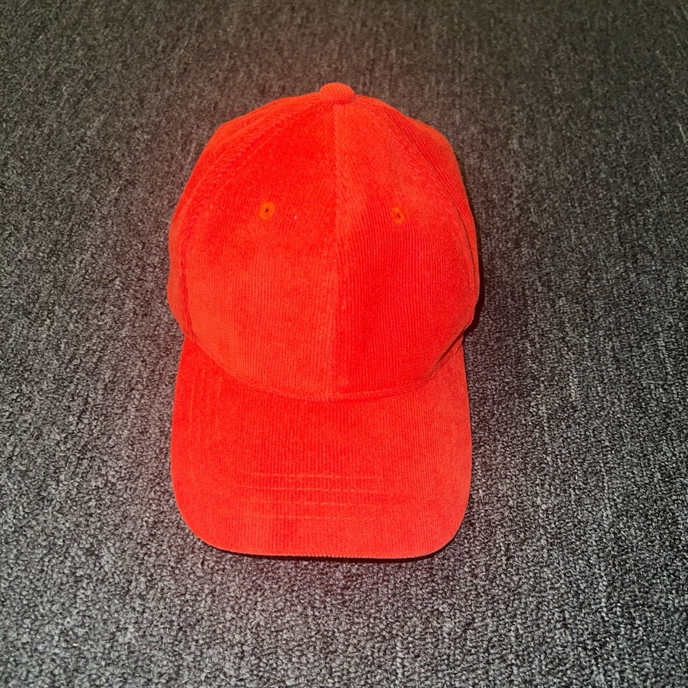 Red cap